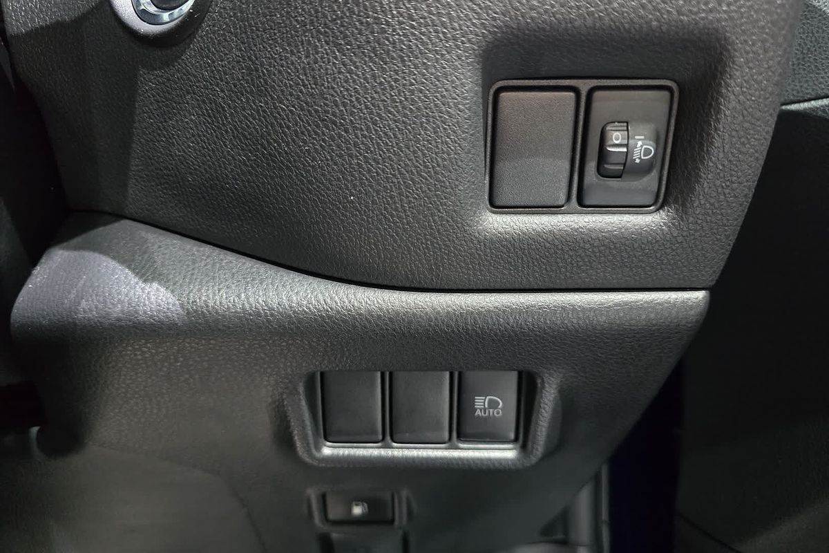 2023 Toyota C-HR GXL NGX10R