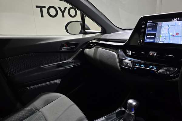 2023 Toyota C-HR GXL NGX10R