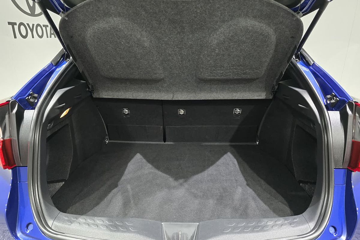 2023 Toyota C-HR GXL NGX10R