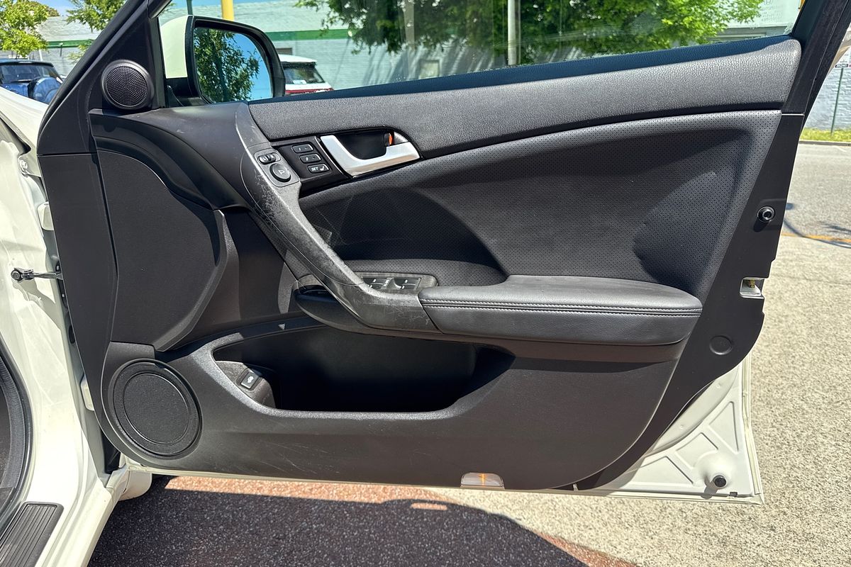 2011 Honda Accord Euro Luxury 8th Gen