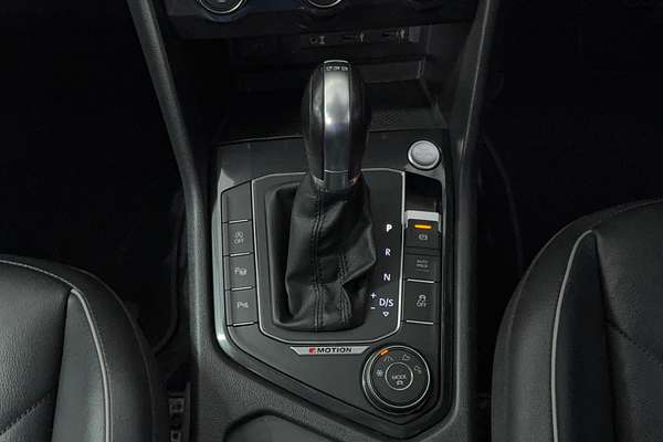 2017 Volkswagen Tiguan 140TDI Highline 5N