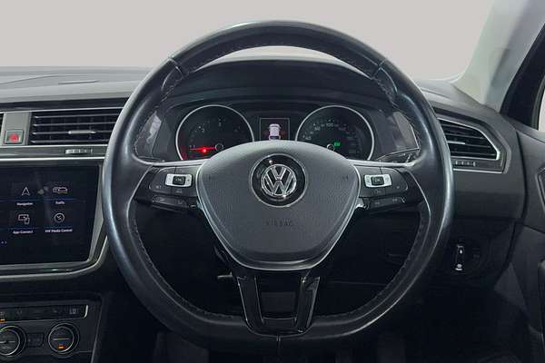 2017 Volkswagen Tiguan 140TDI Highline 5N