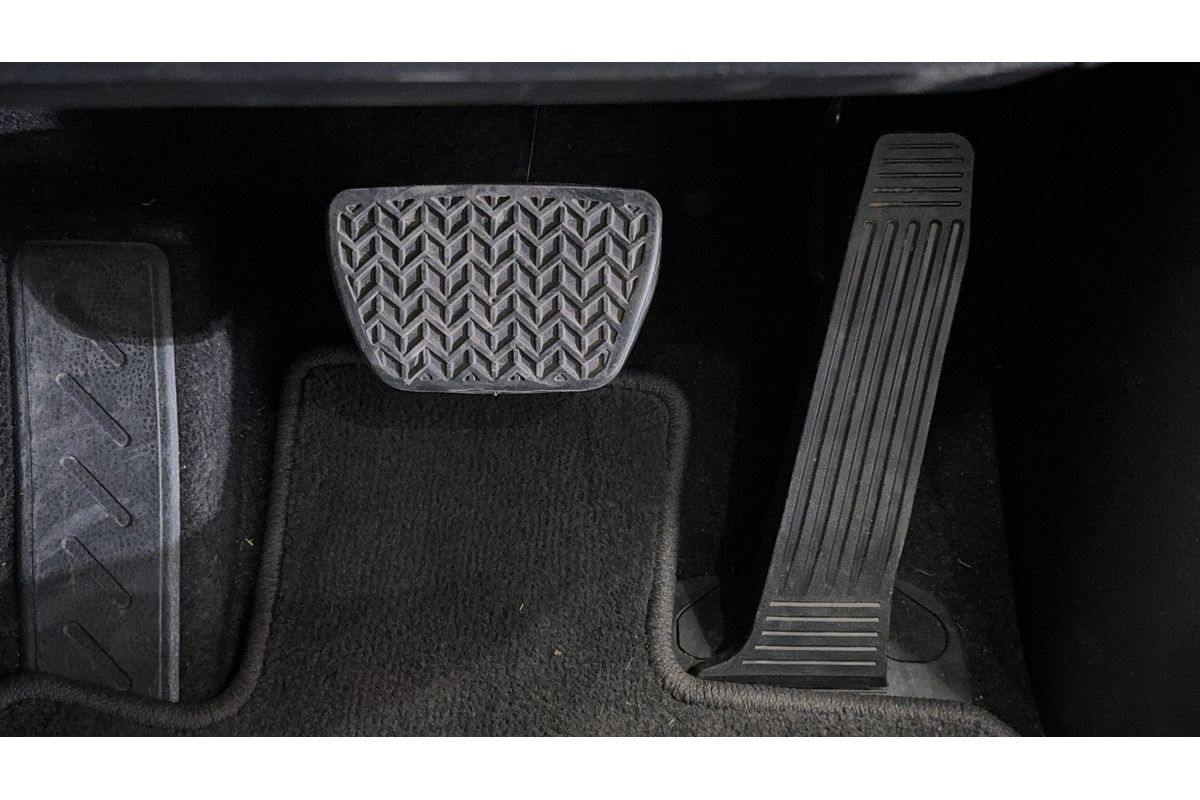 2023 Toyota Camry Ascent AXVH70R