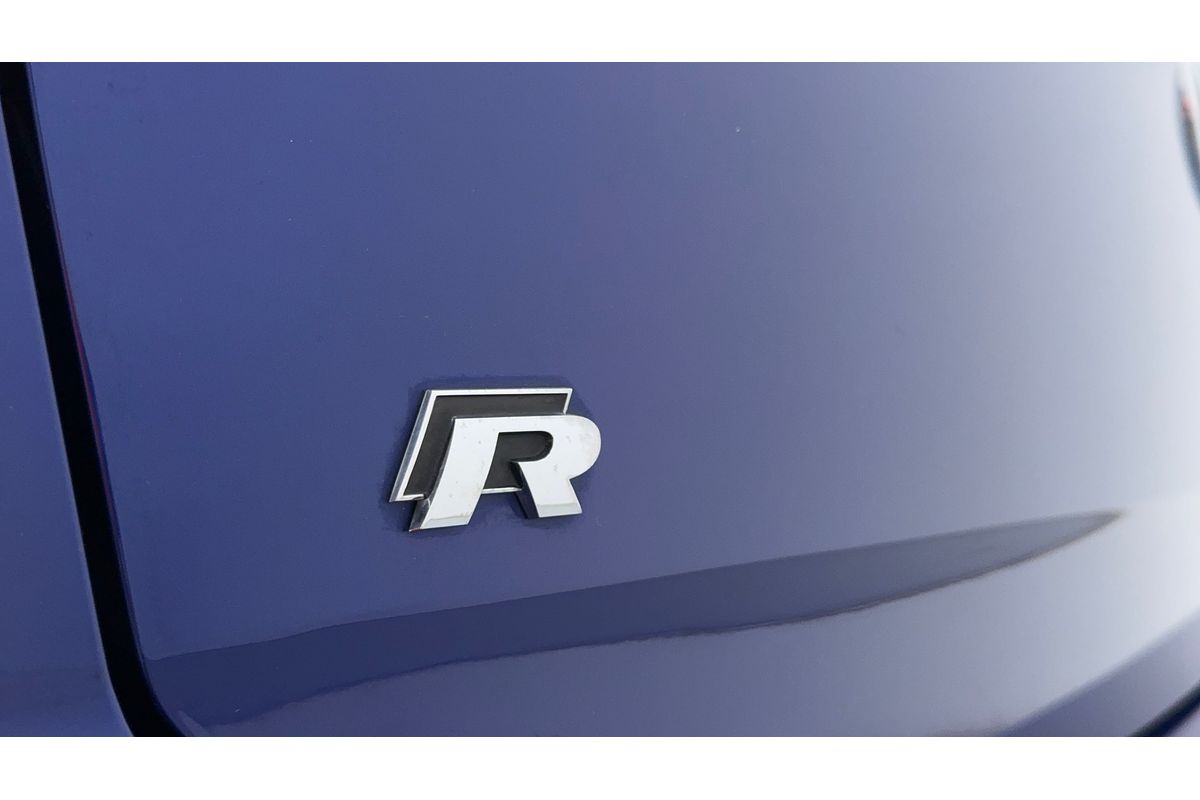 2015 Volkswagen Golf R 7