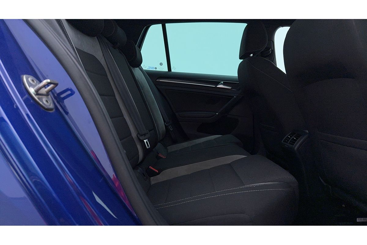 2015 Volkswagen Golf R 7