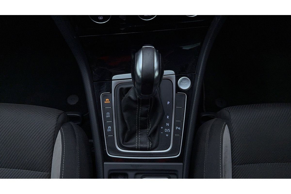 2015 Volkswagen Golf R 7