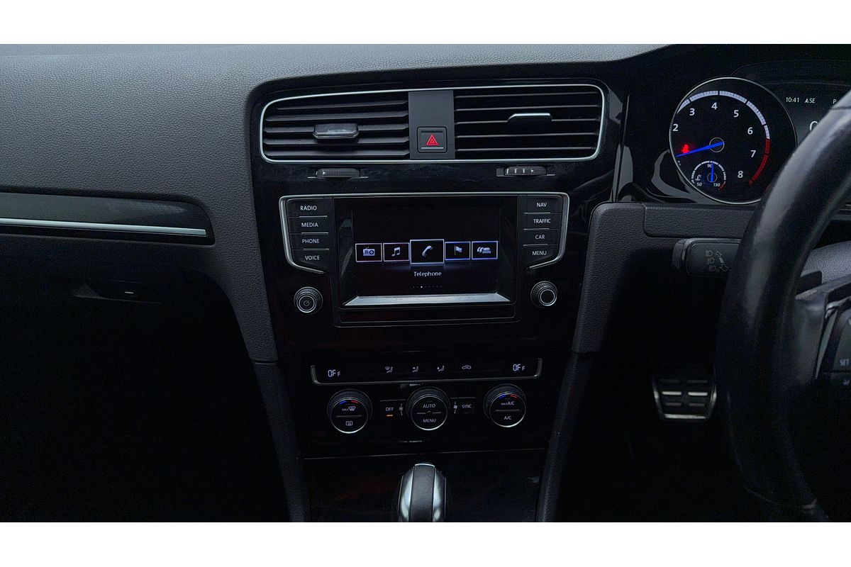 2015 Volkswagen Golf R 7