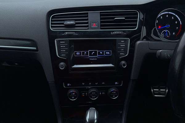 2015 Volkswagen Golf R 7