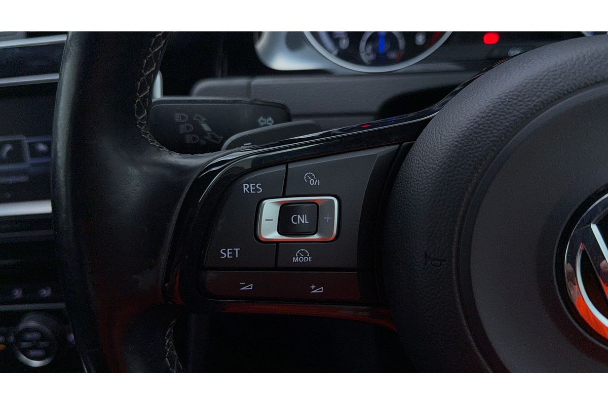 2015 Volkswagen Golf R 7