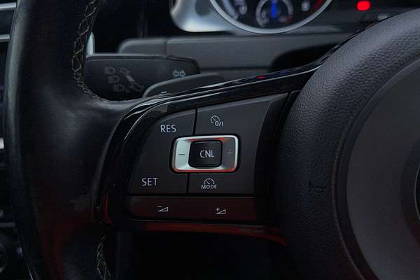 2015 Volkswagen Golf R 7