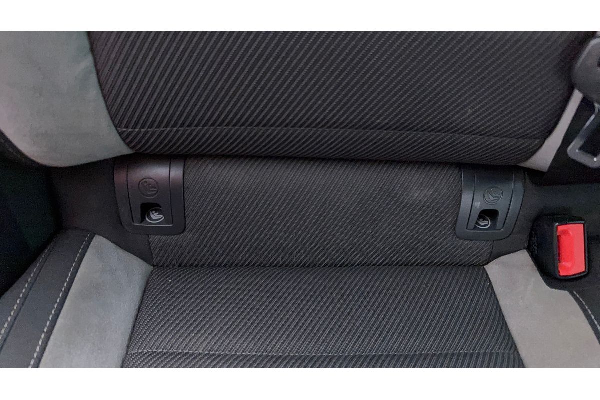 2015 Volkswagen Golf R 7