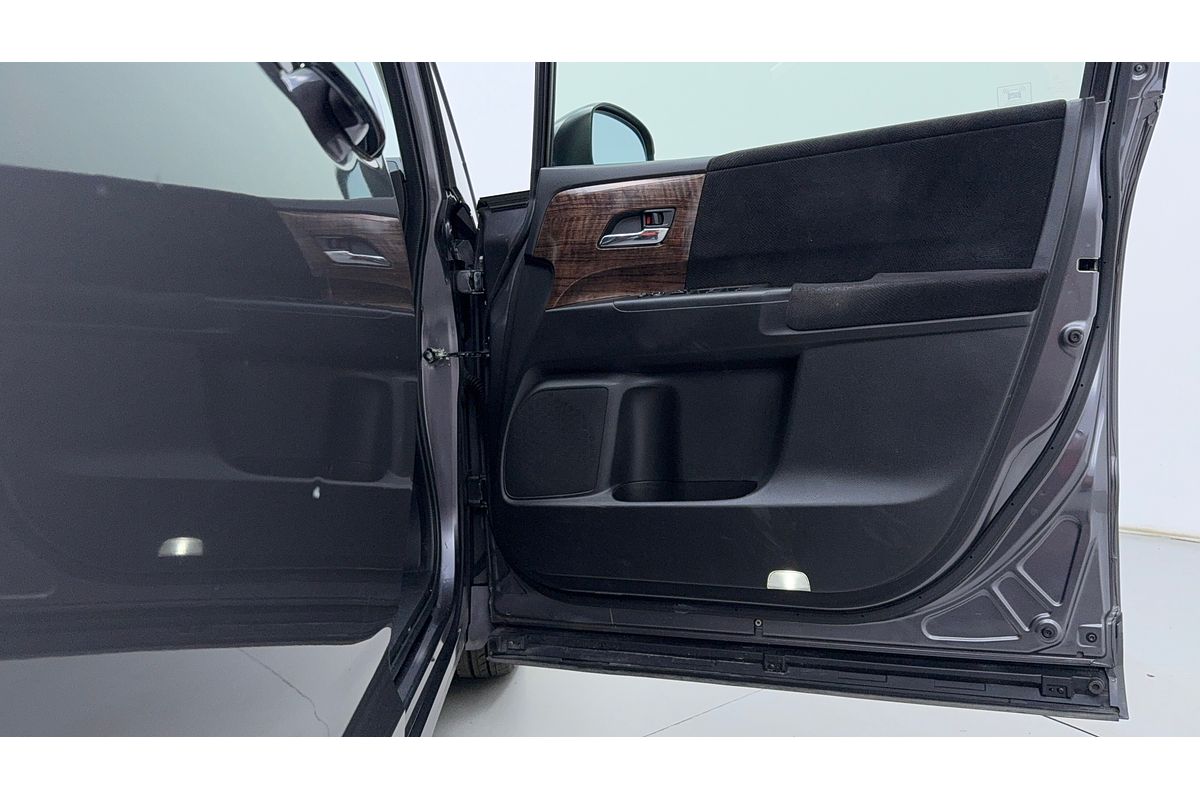 2015 Honda Odyssey VTi 5th Gen