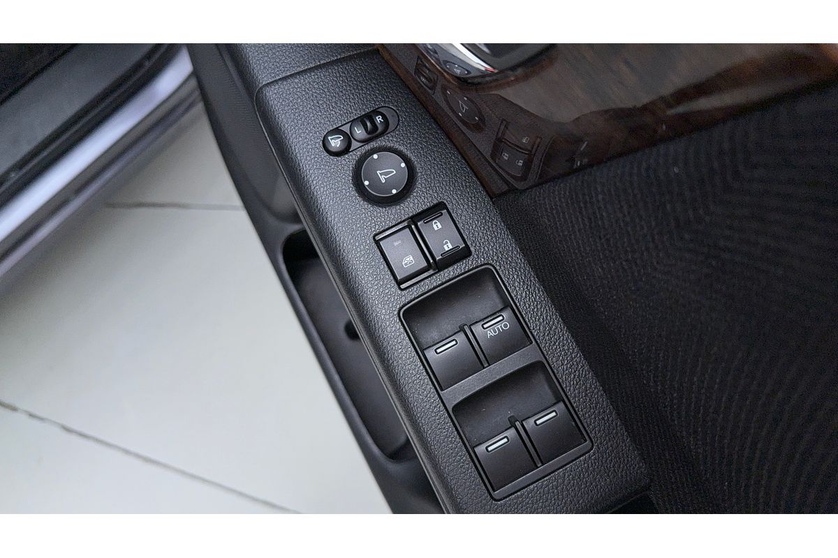 2015 Honda Odyssey VTi 5th Gen