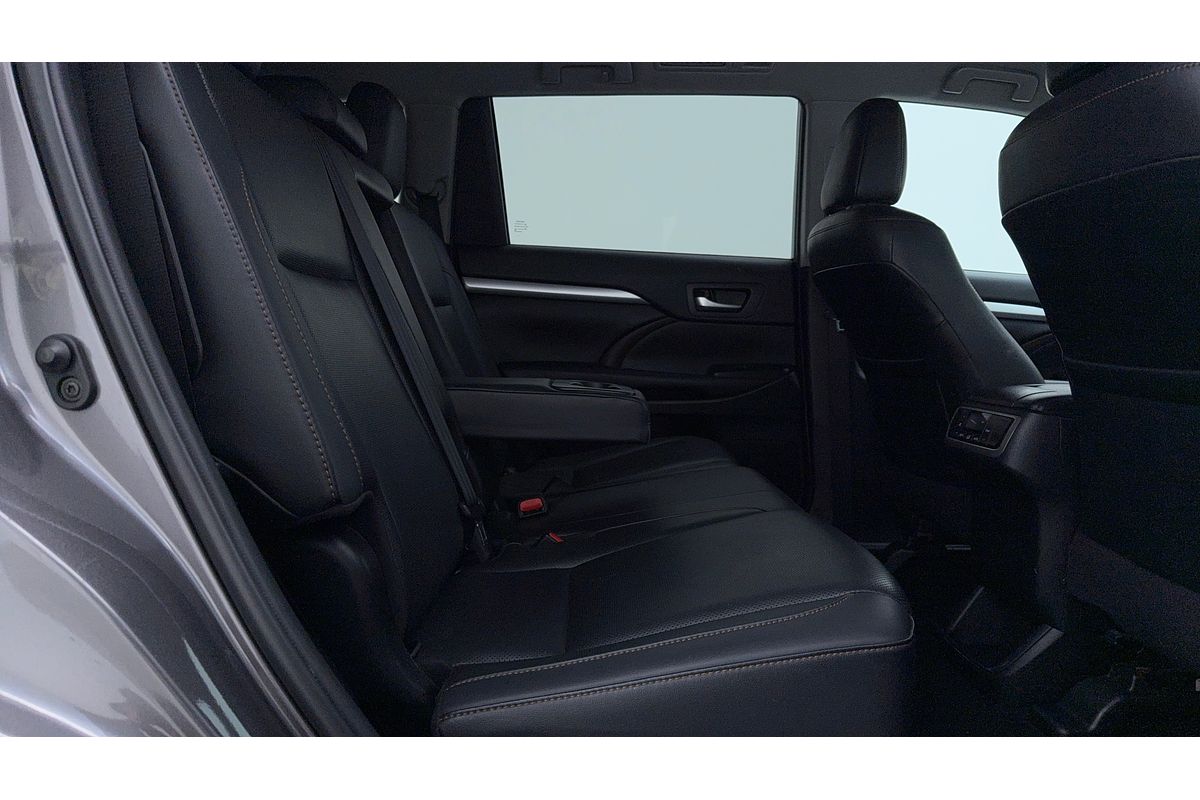 2019 Toyota Kluger Black Edition GSU55R