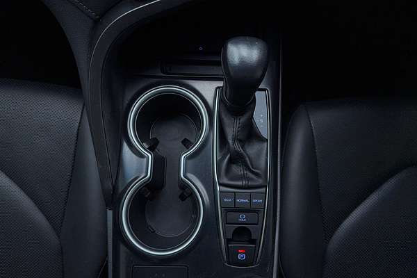 2020 Toyota Camry SL GSV70R