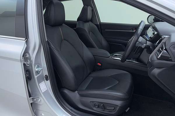 2020 Toyota Camry SL GSV70R