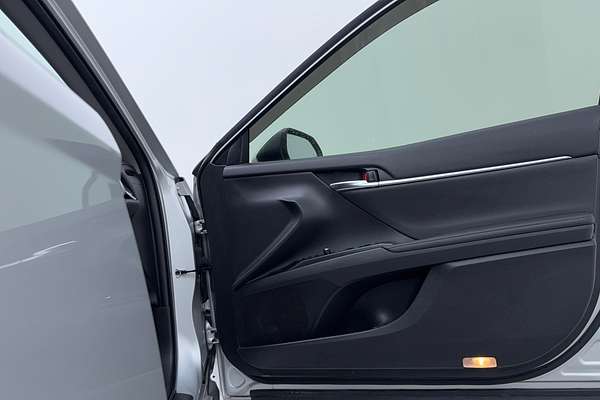 2020 Toyota Camry SL GSV70R