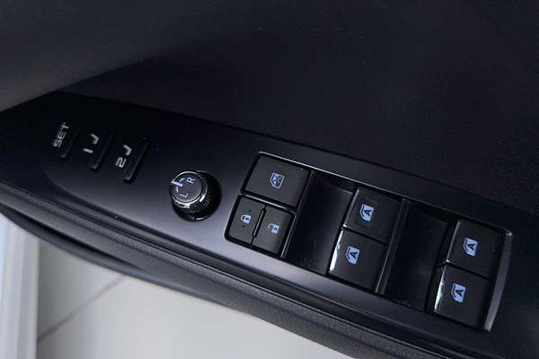 2020 Toyota Camry SL GSV70R