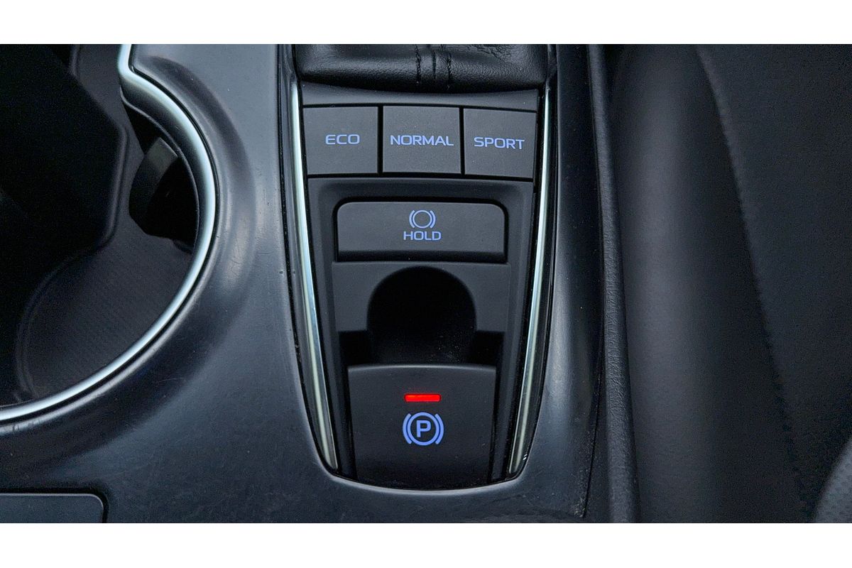 2020 Toyota Camry SL GSV70R