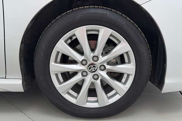 2020 Toyota Camry Ascent Sport AXVH71R