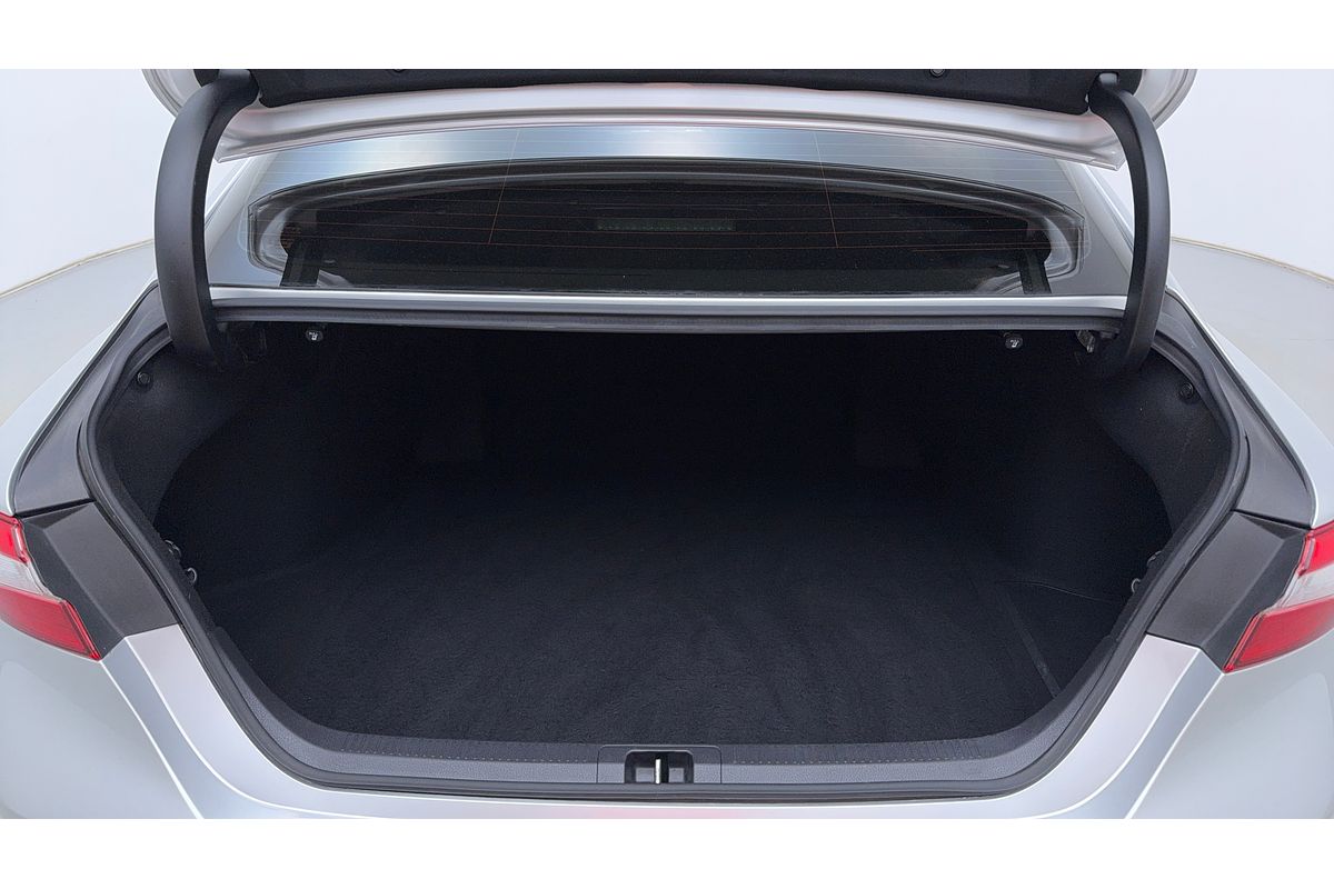 2020 Toyota Camry Ascent Sport AXVH71R