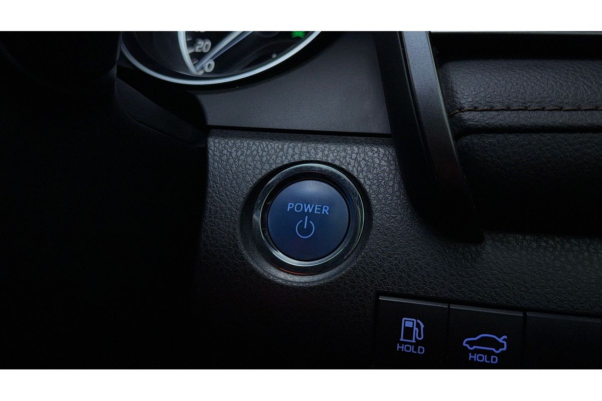 2020 Toyota Camry Ascent Sport AXVH71R