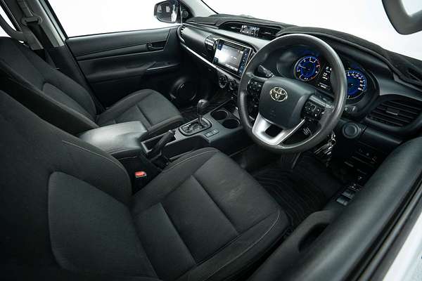 2020 Toyota Hilux SR GUN126R 4X4