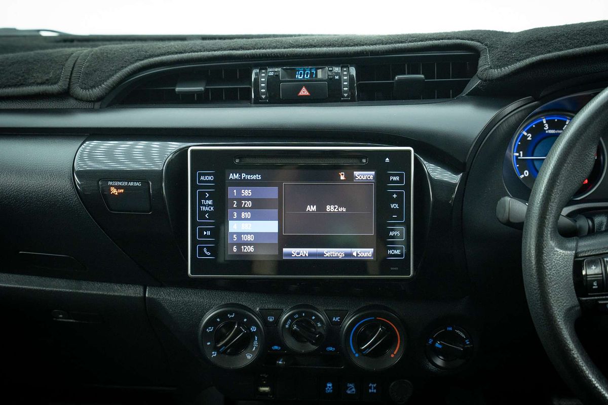 2020 Toyota Hilux SR GUN126R 4X4