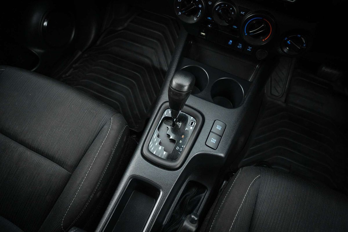 2020 Toyota Hilux SR GUN126R 4X4