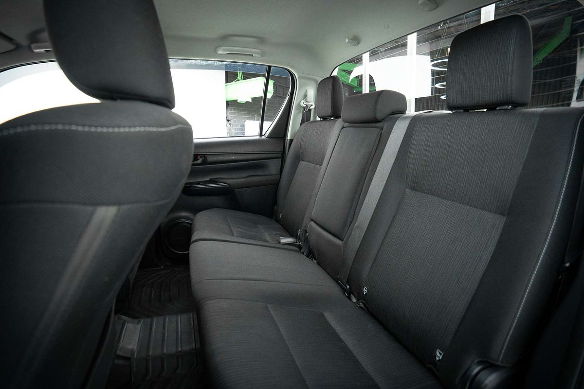 2020 Toyota Hilux SR GUN126R 4X4