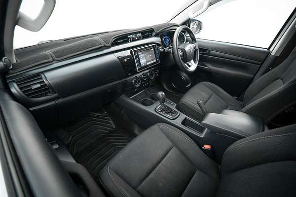 2020 Toyota Hilux SR GUN126R 4X4