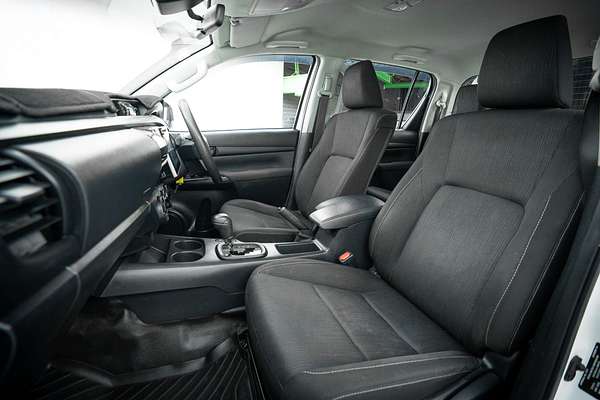 2020 Toyota Hilux SR GUN126R 4X4