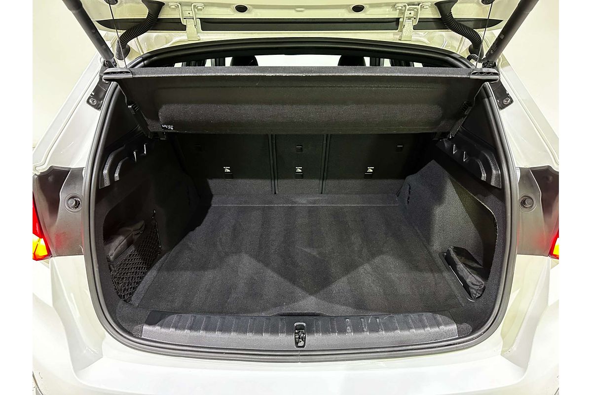 2023 BMW X1 xDrive20i U11