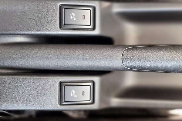 2025 Suzuki Swift Hybrid Plus UZ