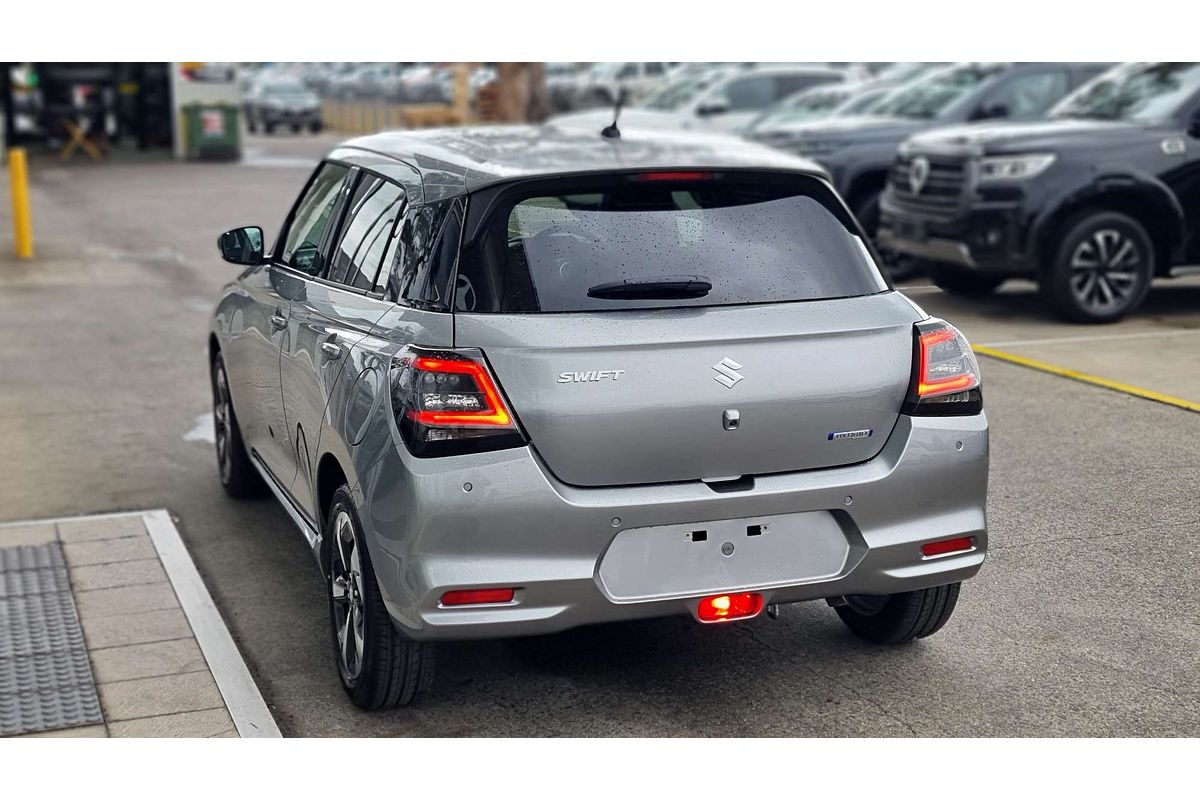 2025 Suzuki Swift Hybrid GLX UZ