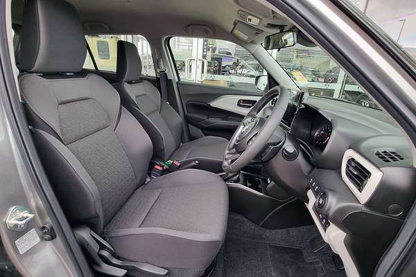 2025 Suzuki Swift Hybrid GLX UZ