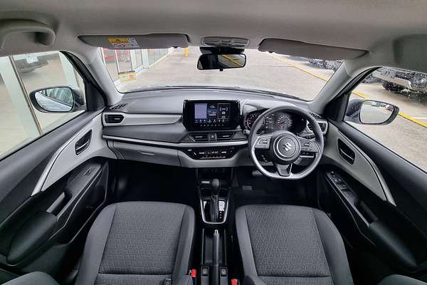 2025 Suzuki Swift Hybrid GLX UZ