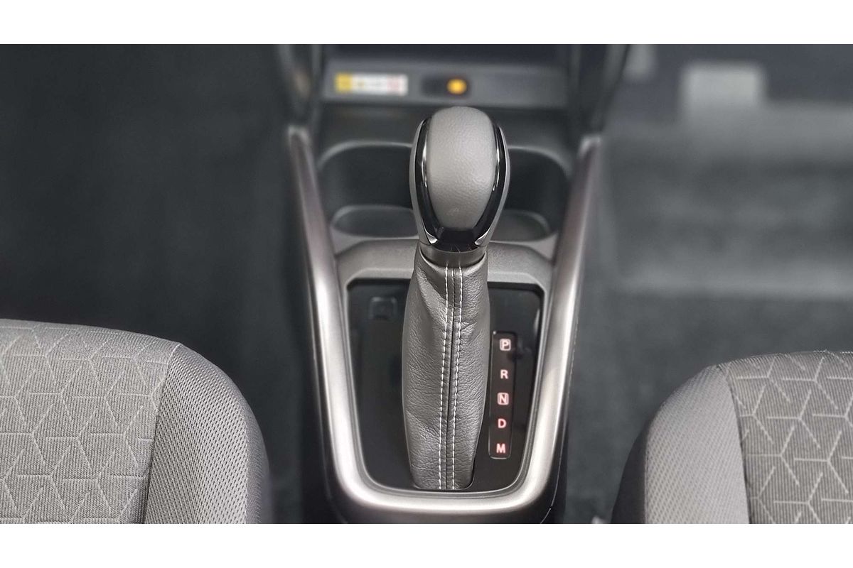 2025 Suzuki Swift Hybrid GLX UZ