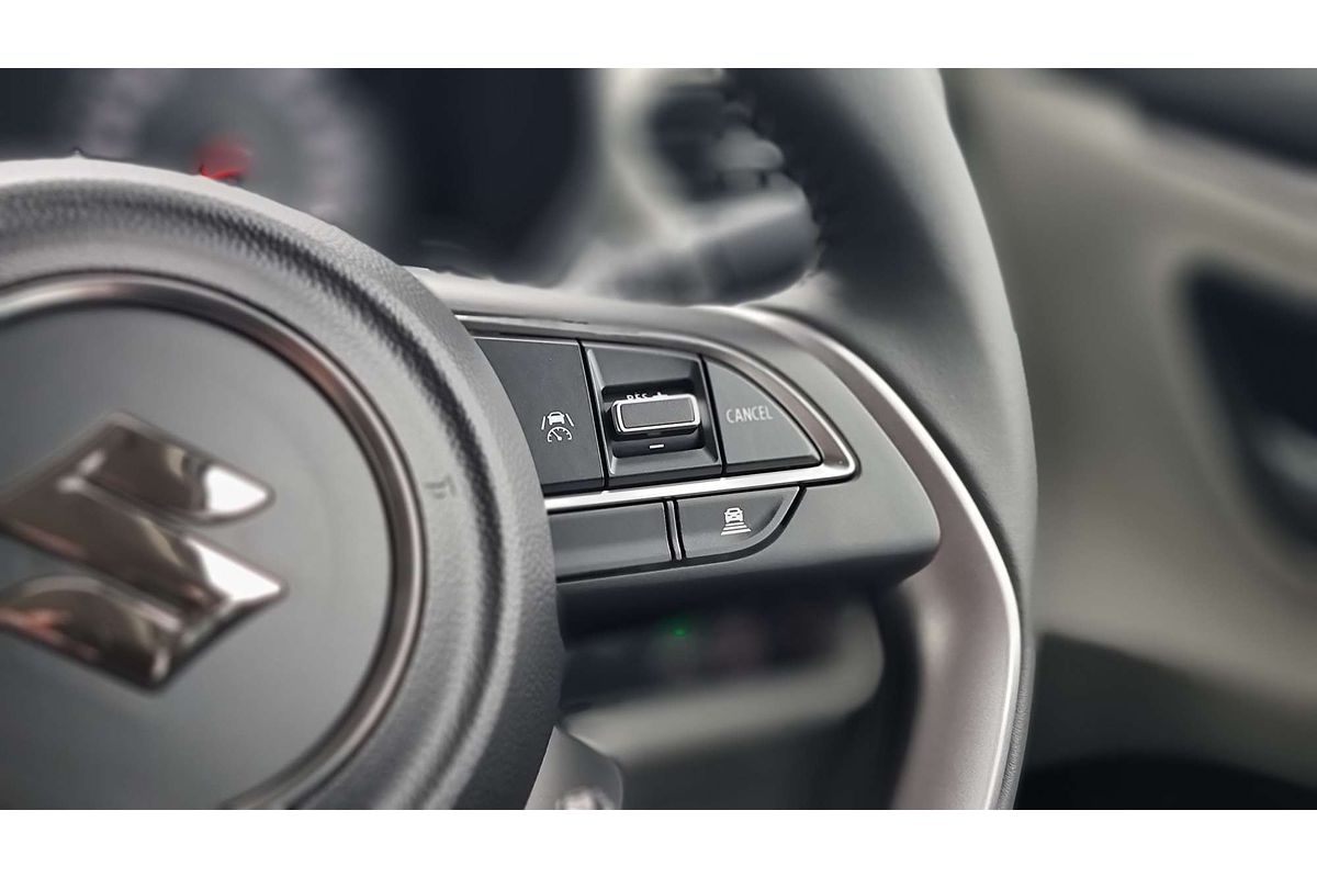 2025 Suzuki Swift Hybrid GLX UZ