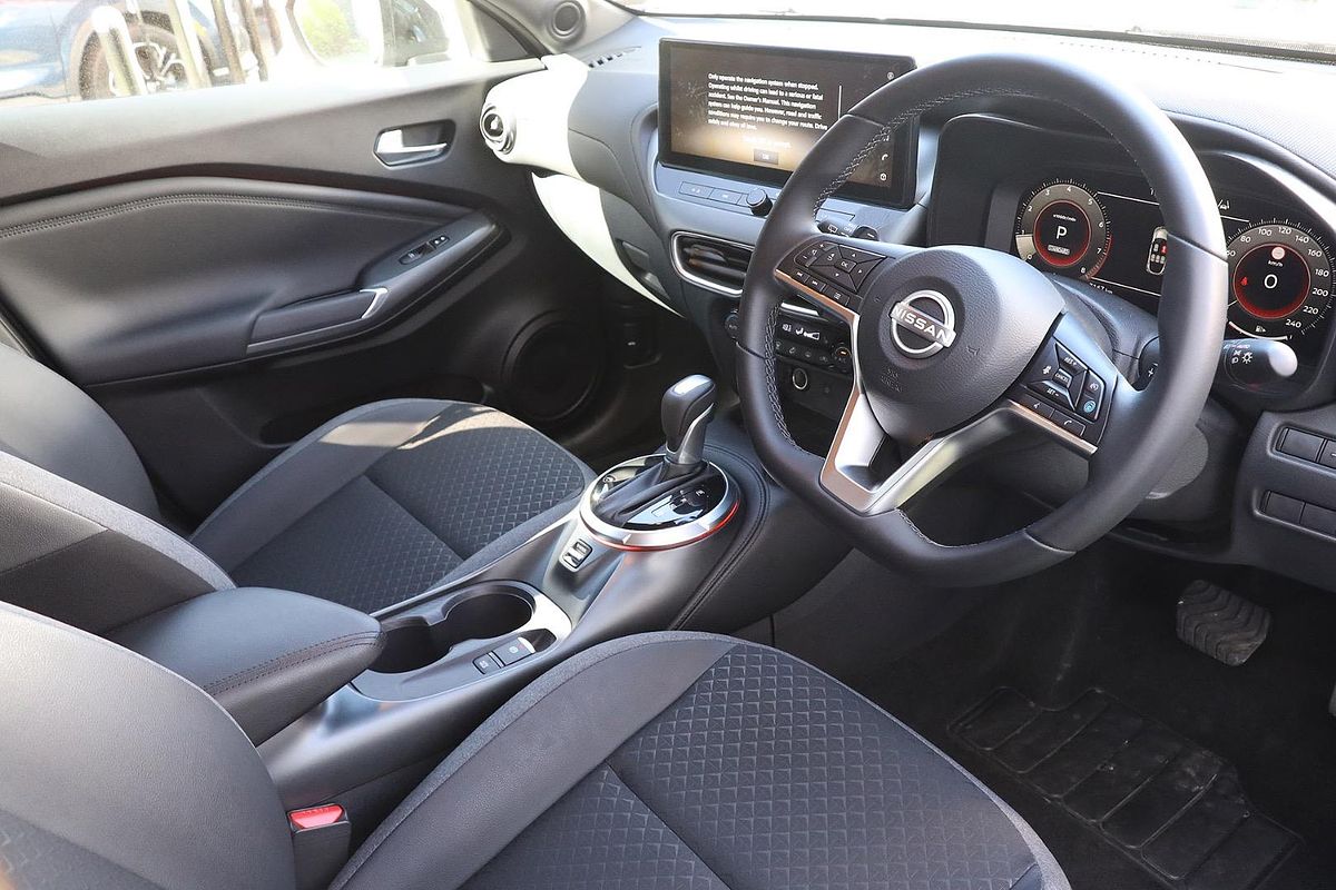 2024 Nissan JUKE ST-L F16