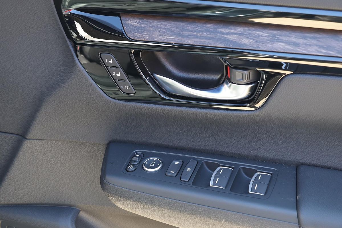 2025 Honda CR-V VTi LX RS