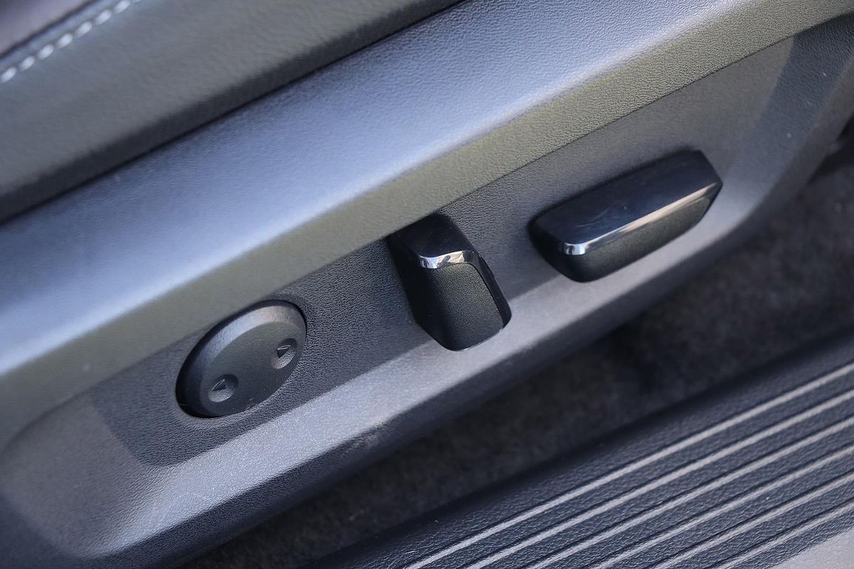 2025 Nissan QASHQAI Ti J12