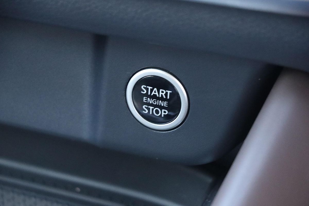 2025 Nissan QASHQAI Ti J12