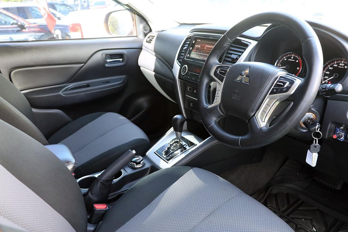 2020 Mitsubishi Triton GLX-R MR 4X4