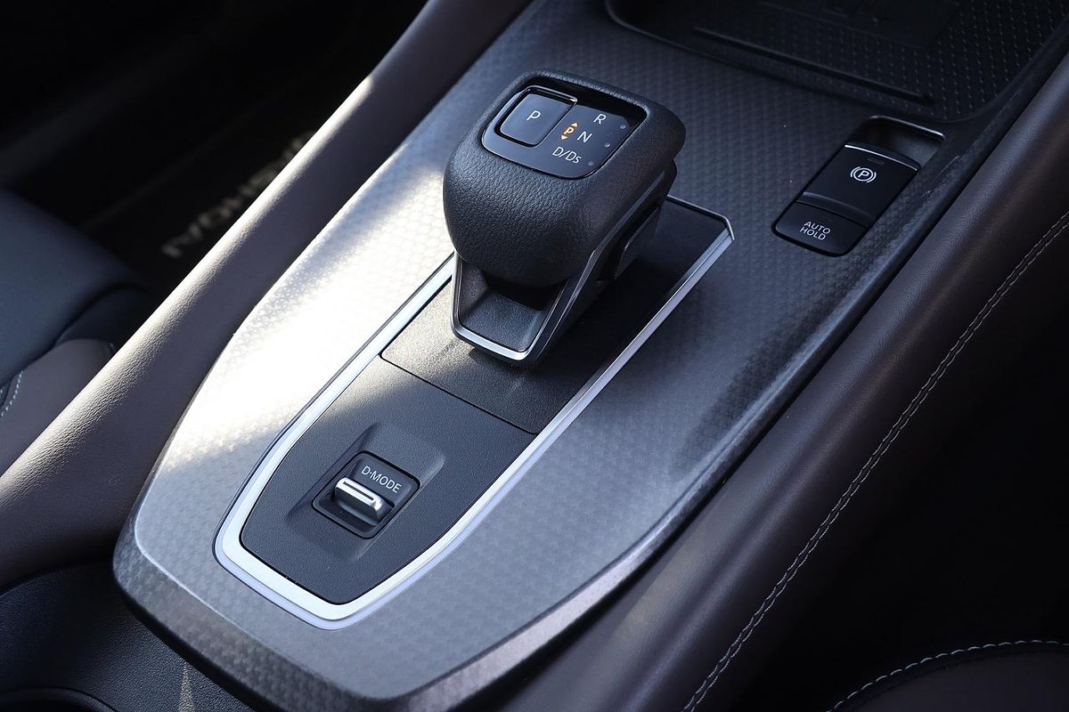 2025 Nissan QASHQAI Ti J12