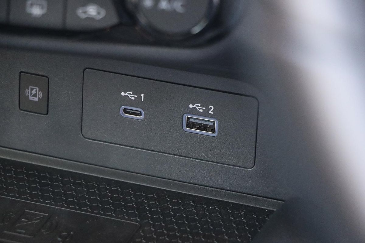 2024 Nissan JUKE ST-L F16