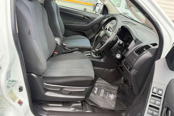 2015 Isuzu D-MAX SX High Ride Rear Wheel Drive