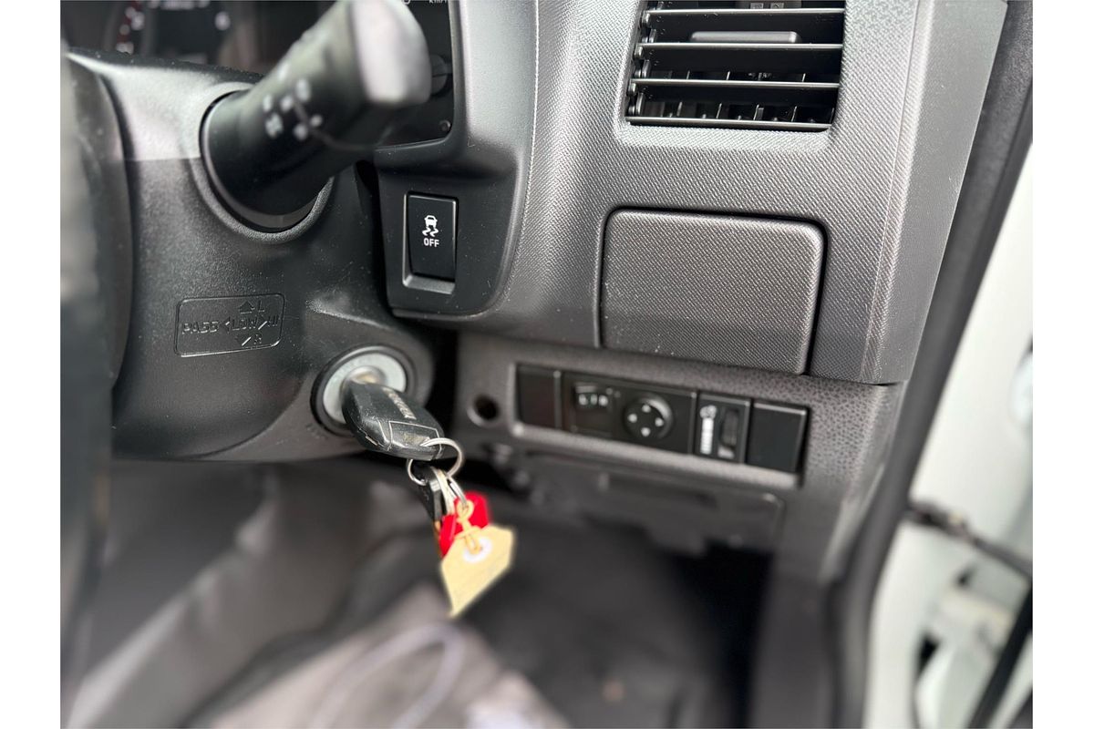 2015 Isuzu D-MAX SX High Ride Rear Wheel Drive