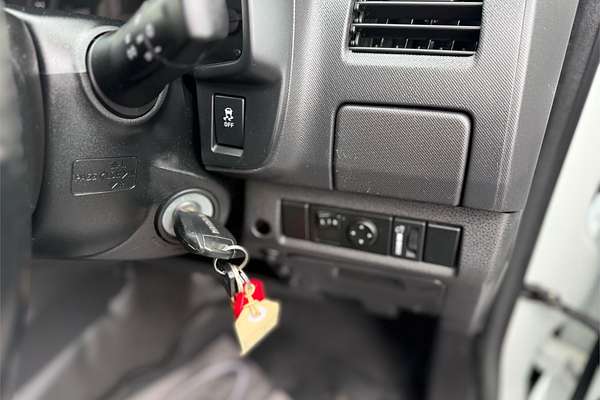 2015 Isuzu D-MAX SX High Ride Rear Wheel Drive