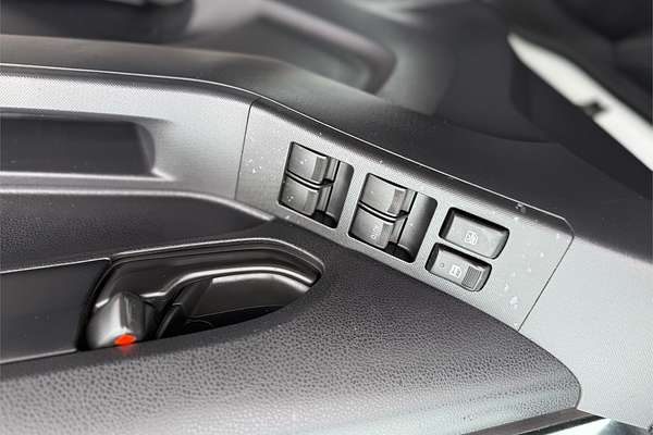 2015 Isuzu D-MAX SX High Ride Rear Wheel Drive